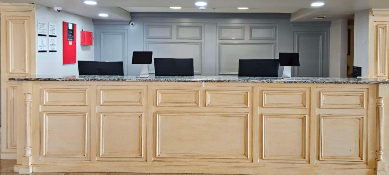 Surestay Studio By Best Western Victoria Ngoại thất bức ảnh